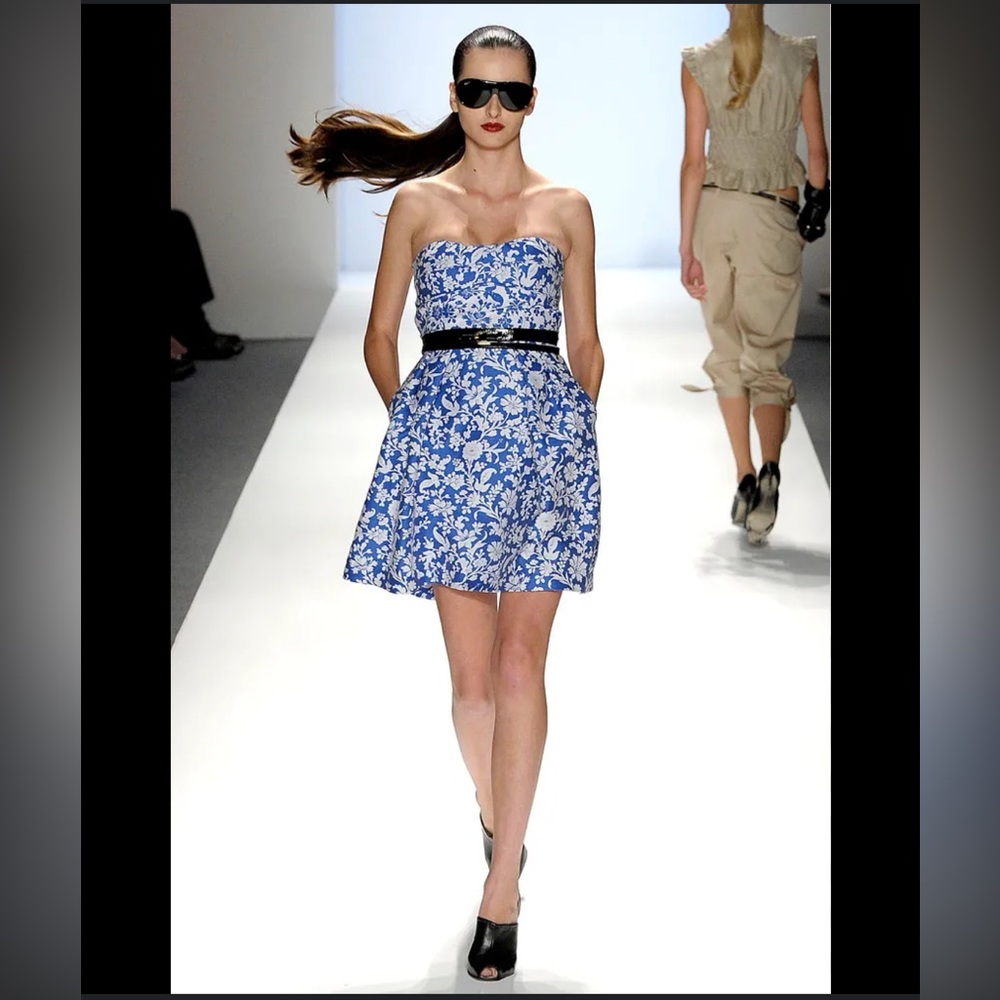 Cynthia Steffe Strapless Floral Midi Dress Blue White Sweetheart Fit Flare 6